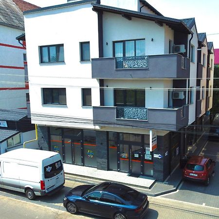 Astar Apartments - Large Radauti Exterior photo