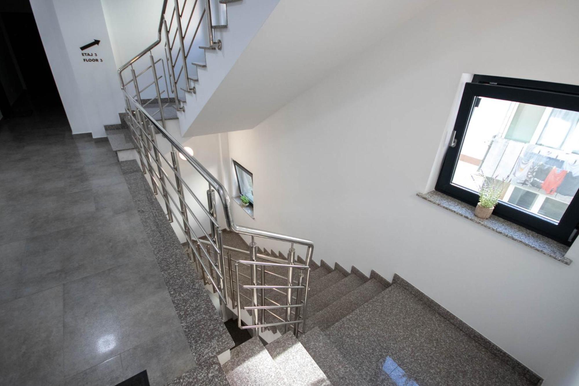 Astar Apartments - Large Radauti Exterior photo